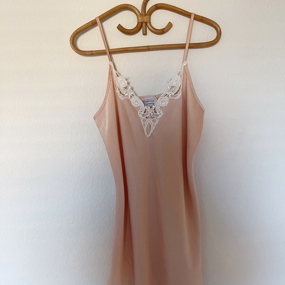 VINTAGE LACE SLIP DRESS - Picture 3 of 4